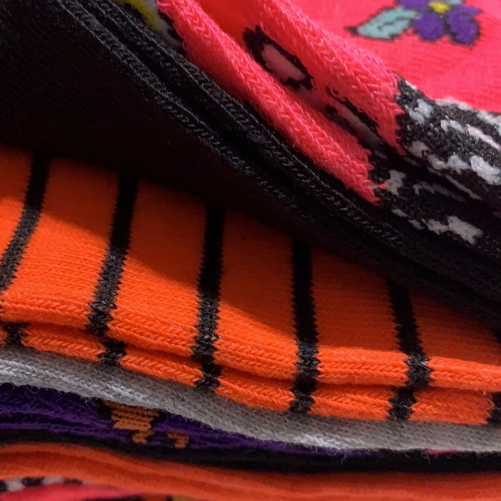 🆕BETSEY JOHNSON Low Cut Socks (10 Pair) - Picture 10 of 14
